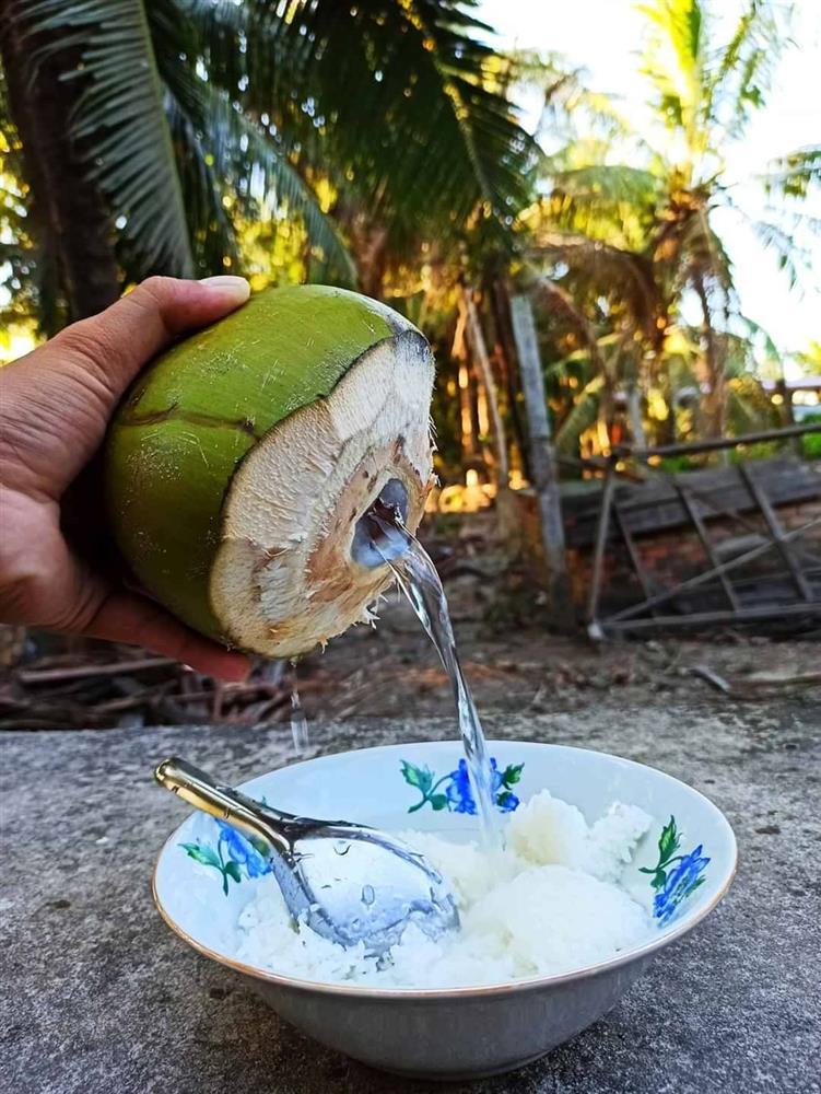 Gái miền Tây ghiền món cơm cá rán chan nước đá lạnh-3