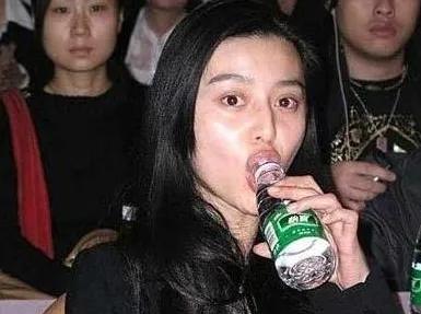 Những bức ảnh xấu ngã ngửa của dàn mỹ nhân Hoa ngữ-8