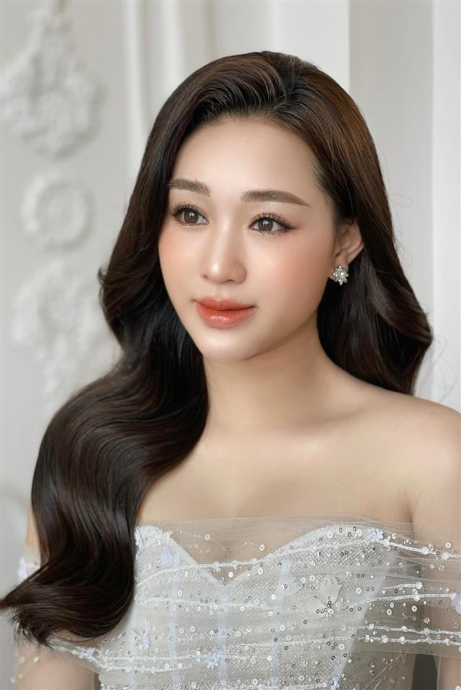 Lộ ảnh cưới tuyển thủ Việt Nam và bạn gái xinh đẹp-5