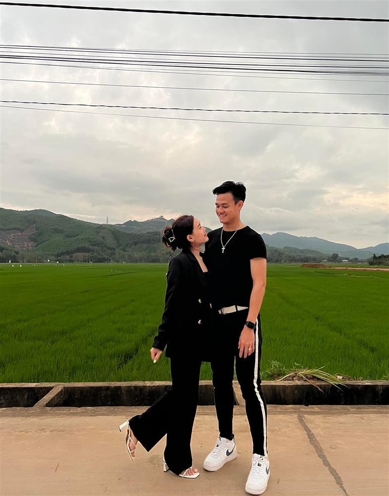 Lộ ảnh cưới tuyển thủ Việt Nam và bạn gái xinh đẹp-4
