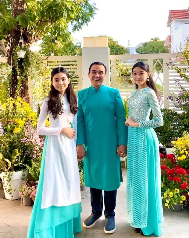 2 con gái Quyền Linh mặc đồ đôi: Chị như Hoa hậu, em chuẩn tiểu thư-10