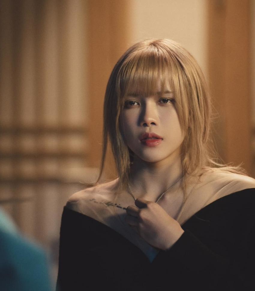 Thiều Bảo Trâm cần học hỏi thêm đàn chị về cách khịa tình cũ-6