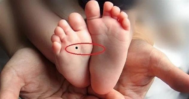 3 nốt ruồi tụ lộc giúp chủ nhân giàu có, 2 vị trí phá tướng lận đận-1