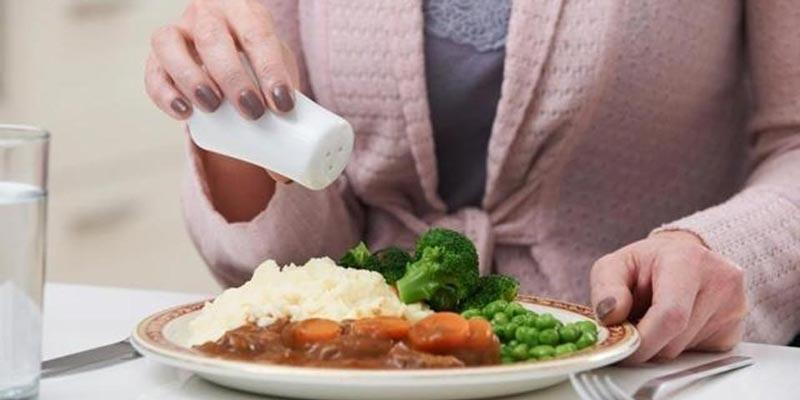 4 thực phẩm là kẻ thù của tử cung, có món chị em cực yêu thích-3