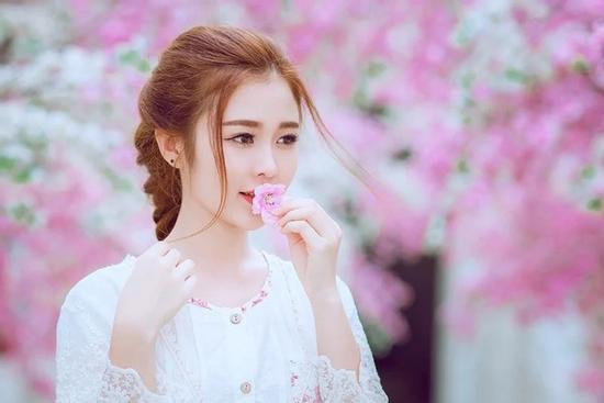 Đàn bà muốn hạnh phúc thì đừng bao giờ cố chấp 3 điều này