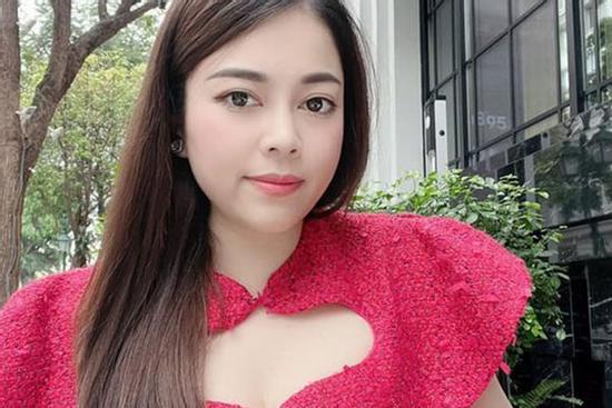 Hằng 'Túi' làm gì trước nghi vấn rạn nứt hôn nhân lần 2?