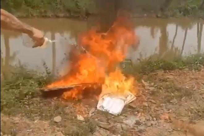 Cô dâu bật khóc khi nhận đóng ảnh cưới thảm họa-16