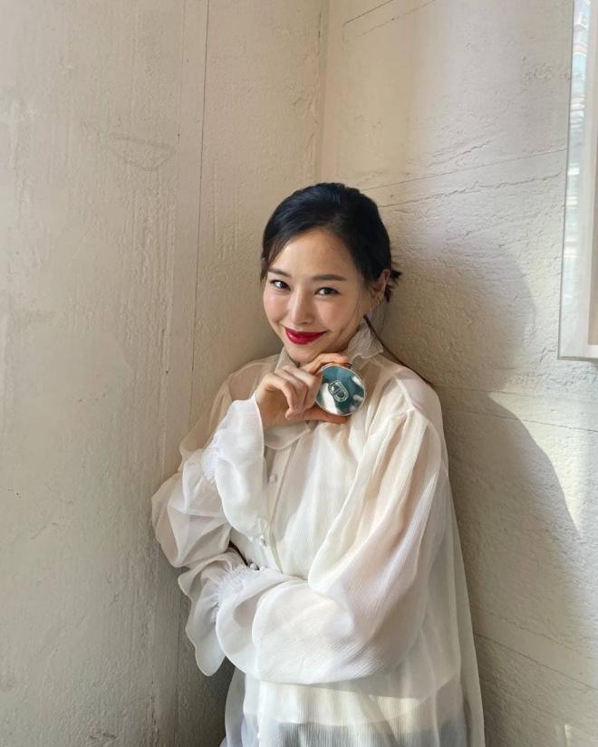 Hoa hậu đẹp nhất Hàn Quốc làm điều này khi đang bầu bí ở tuần 32-4