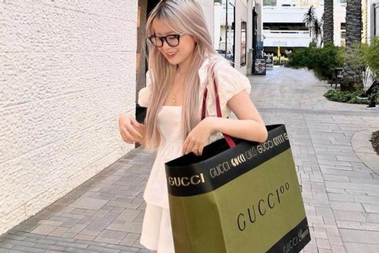 Rich kid gen Z nổi đình đám tiết lộ cuộc sống tỏa mùi tiền ở Mỹ