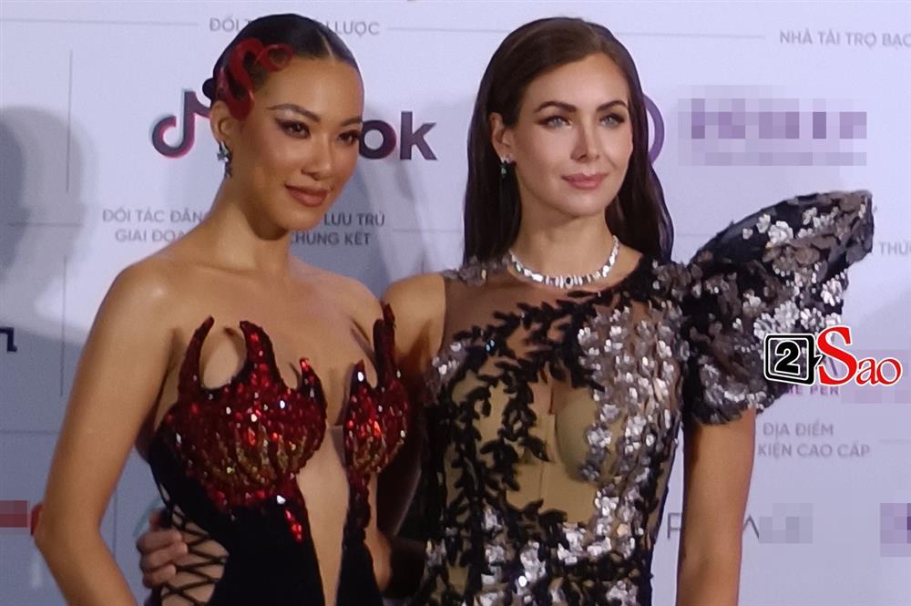 Miss Universe đẹp rụng rời CAM thường, HHen Niê làm không lại-7