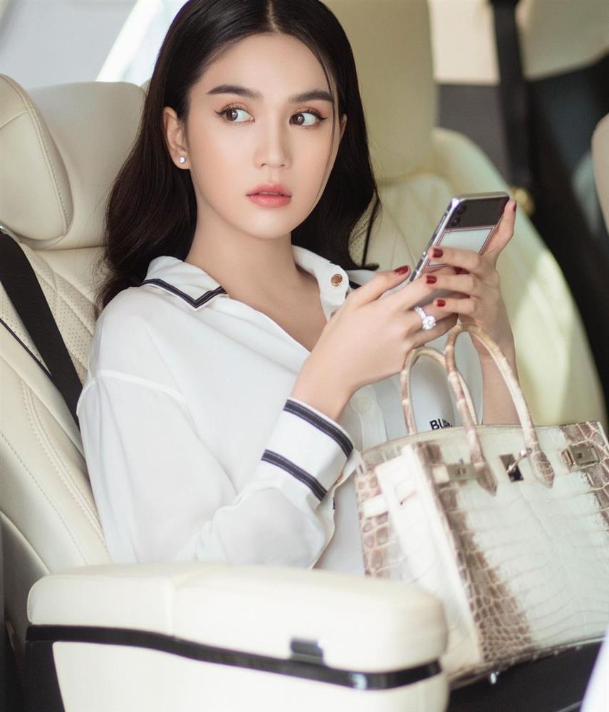 Ngọc Trinh xách túi Hermès từng nghi fake sau phốt trộm mẫu-5