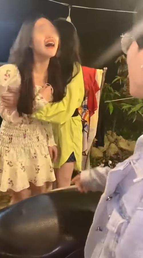 Dân mạng xót thương cô gái bị người yêu bỏ vì lý do cẩu huyết-1