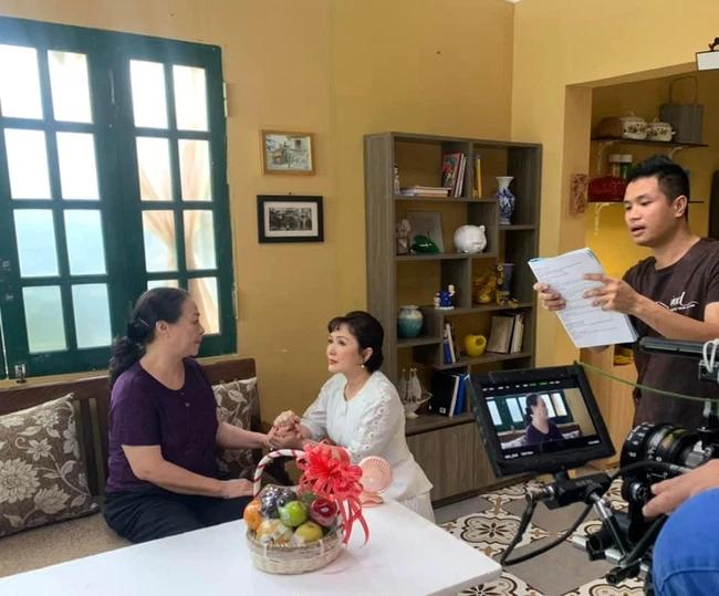 Thương Ngày Nắng Về: Hậu trường bà Nhung đi xin lại con, bị mắng sấp mặt-4