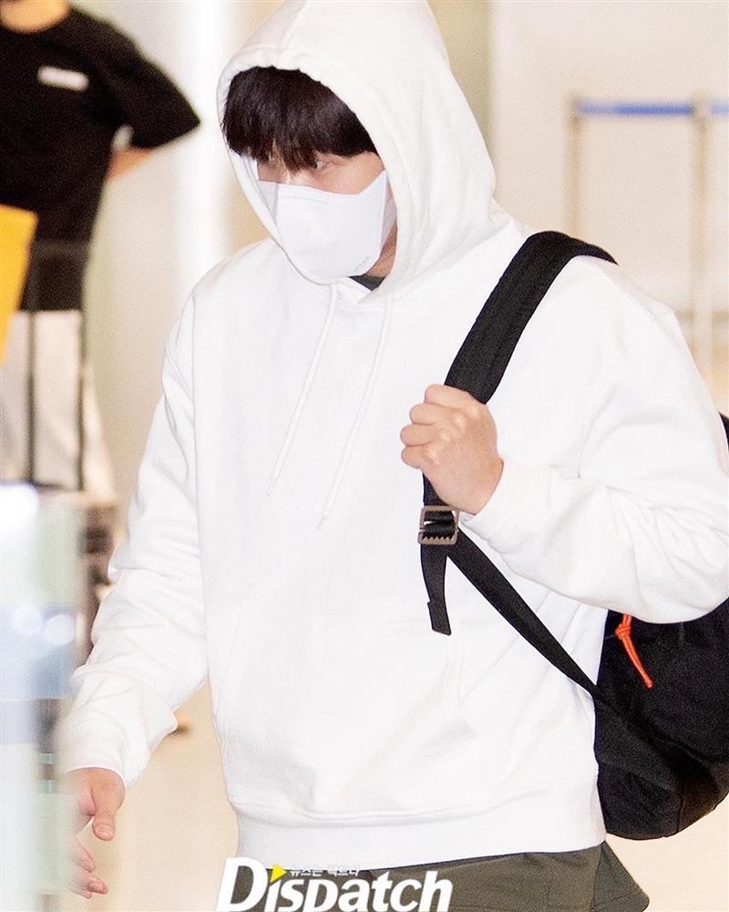 Kim Seon Ho xuất hiện sau bê bối ép bạn gái phá thai-2