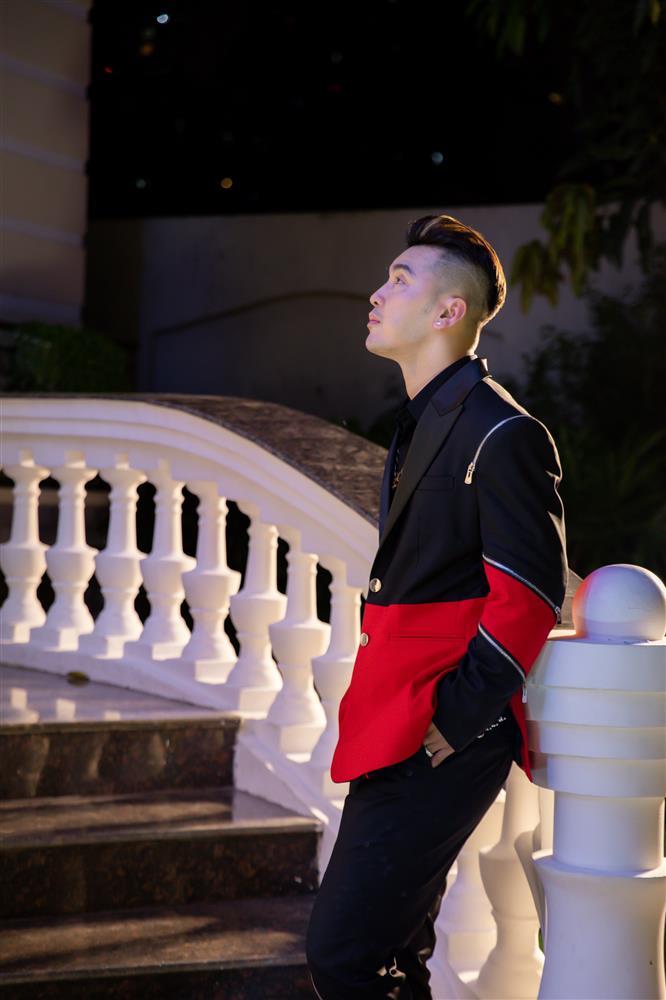 Ưng Hoàng Phúc: Cát-xê Wowy là vedette trong làng rap-5