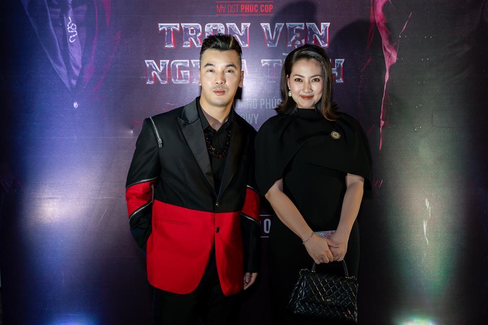 Ưng Hoàng Phúc: Cát-xê Wowy là vedette trong làng rap-8