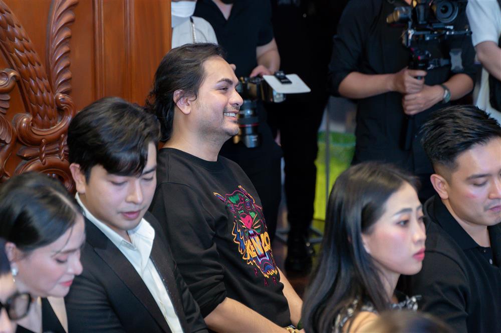 Ưng Hoàng Phúc: Cát-xê Wowy là vedette trong làng rap-11