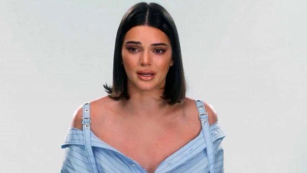 Kendall Jenner từng phải khóc xin lỗi sau phốt bị yêu cầu giải nghệ-5