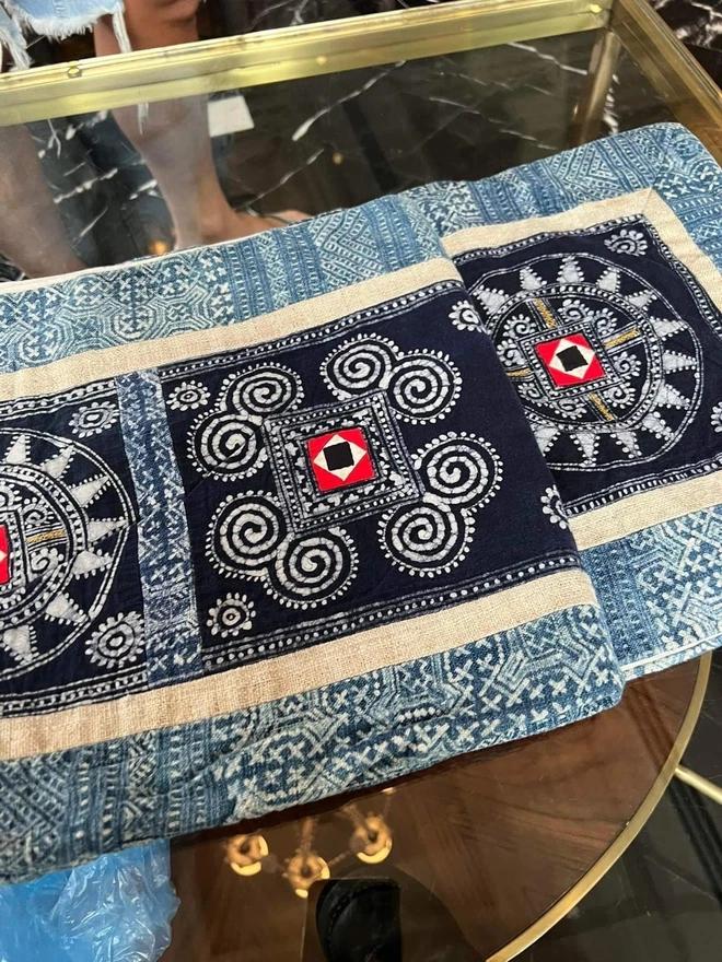 Khách sạn 5 sao làm khó khách chỉ vì trót làm bẩn 1 tấm trải giường-4