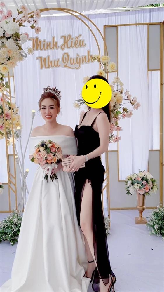 Khách khứa lên đồ thế này thì ai mới là cô dâu cơ chứ?-3