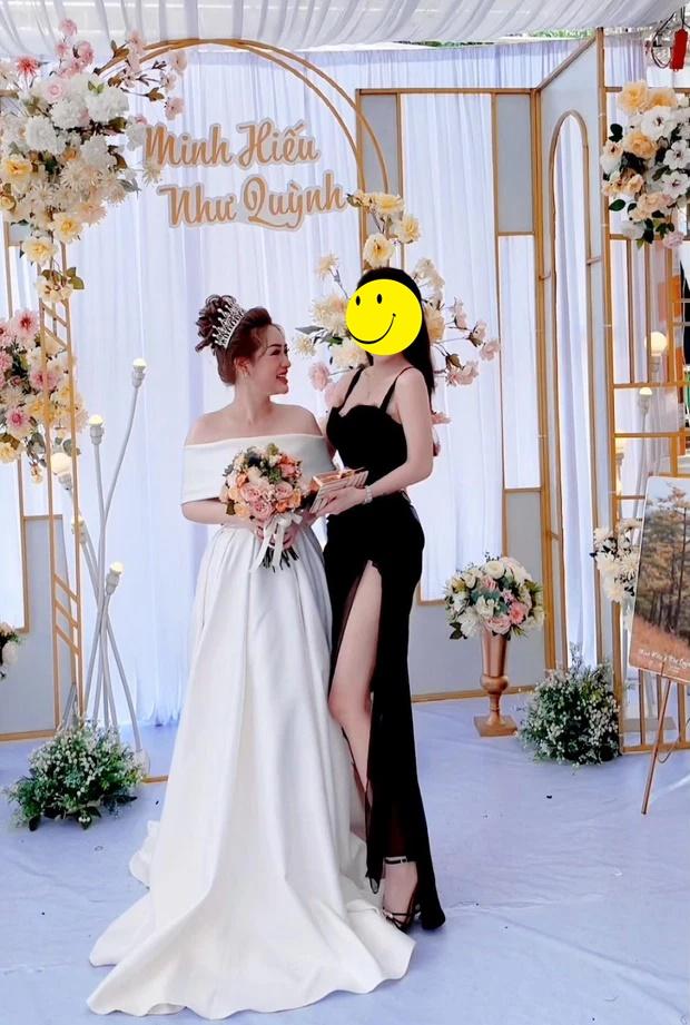 Khách khứa lên đồ thế này thì ai mới là cô dâu cơ chứ?-4