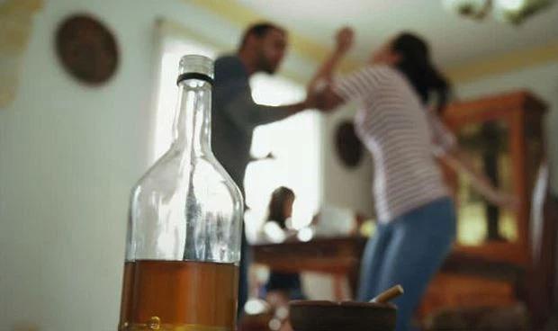 Ngày ly hôn, chồng cười khẩy chờ tới lúc vợ cầu xin được quay về-2