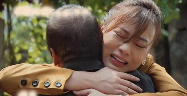 Những cảnh nhận con xúc động rơi nước mắt trên phim Việt-8