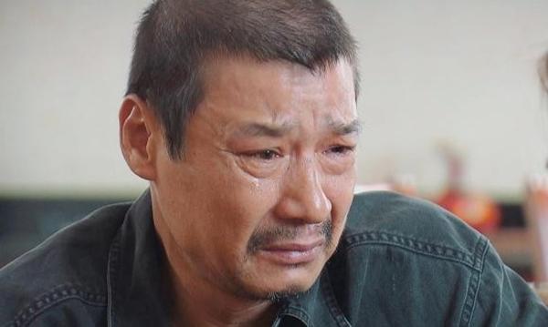 Những cảnh nhận con xúc động rơi nước mắt trên phim Việt-9