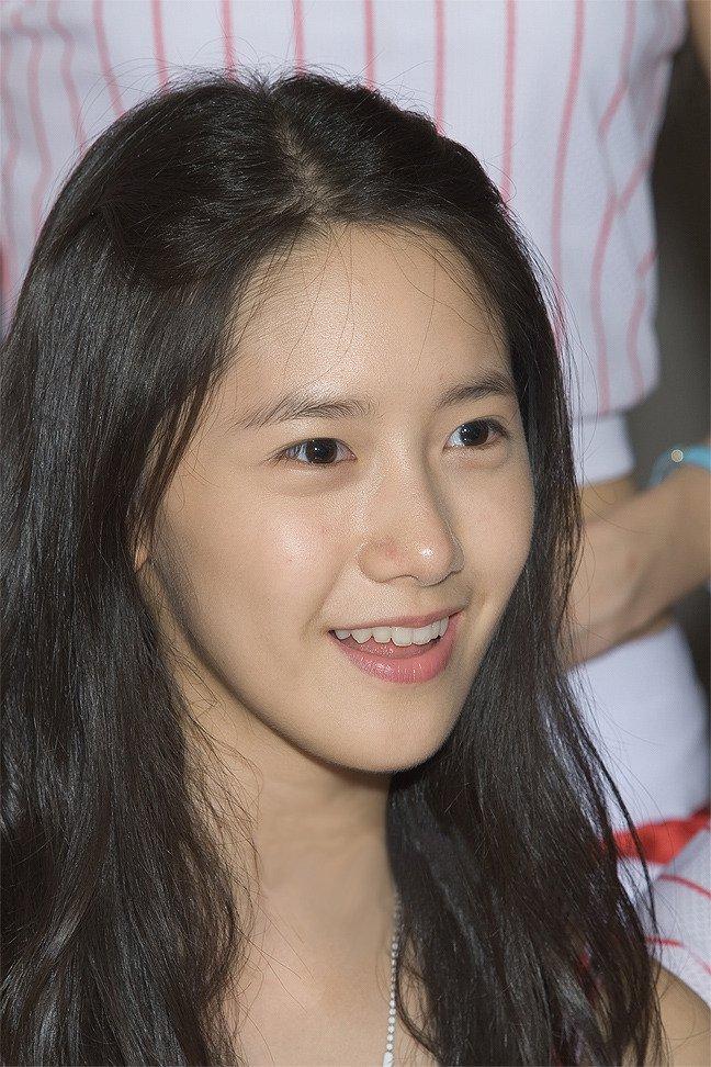 Yoona (SNSD) deserves the title of the best bare-faced beauty in Kbiz-7