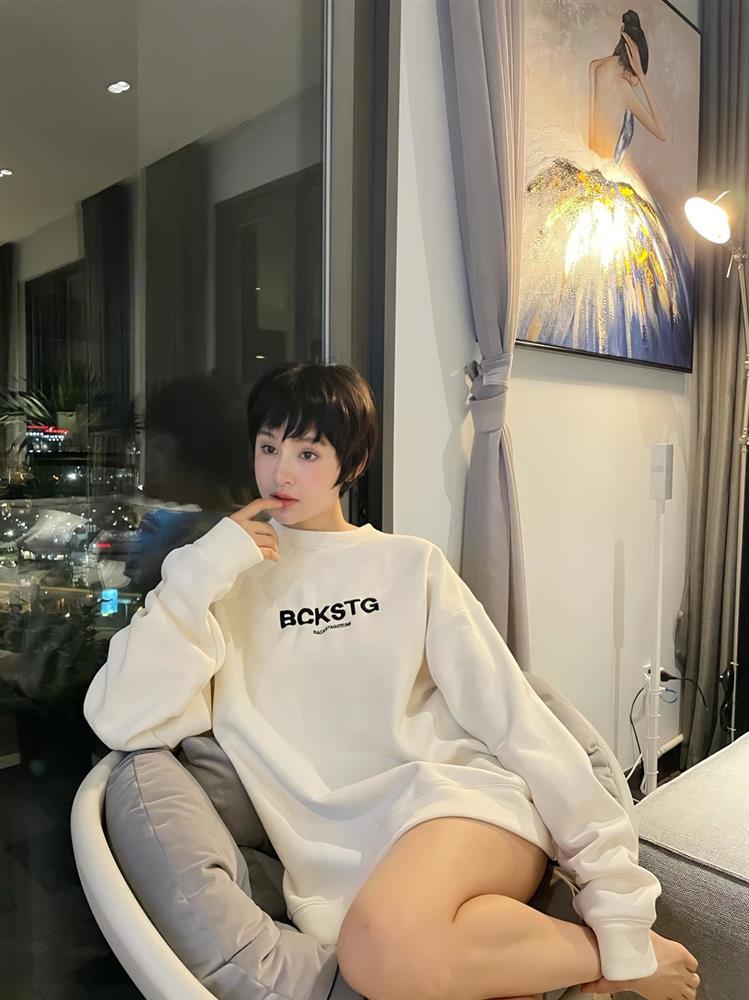 Hàng xóm nhận xét về Hiền Hồ giữa ồn ào hẹn hò anh họ U60-5