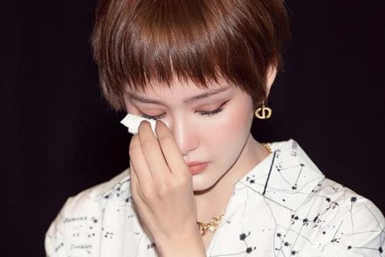 Hiền Hồ đã chịu xin lỗi - 'Chân thành không đủ, trơ trẽn có thừa'?