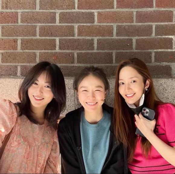 Từng bị đồn dao kéo, mặt mộc Park Min Young ra sao mà gây giật mình?-3