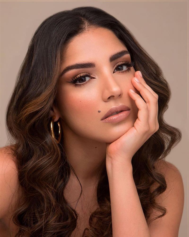 SỐC: Hoa hậu đình đám ôm vùng kín đàn ông và cho sờ ngược lại-4