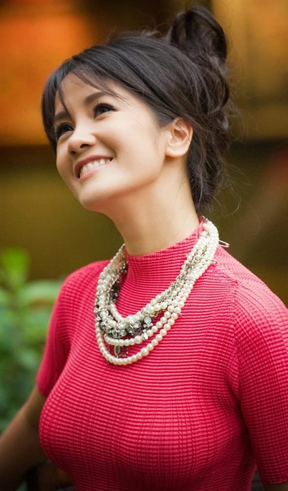 Diva Hồng Nhung bị chê photoshop phát sợ vì gương mặt khác lạ-8