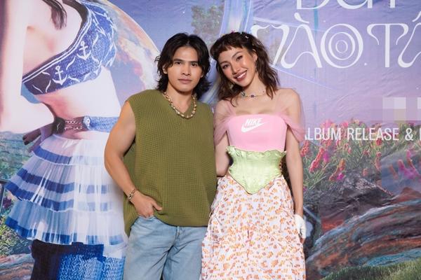 Học trò lo yêu quên hát, Hồ Ngọc Hà tức giận mắng con điên-5