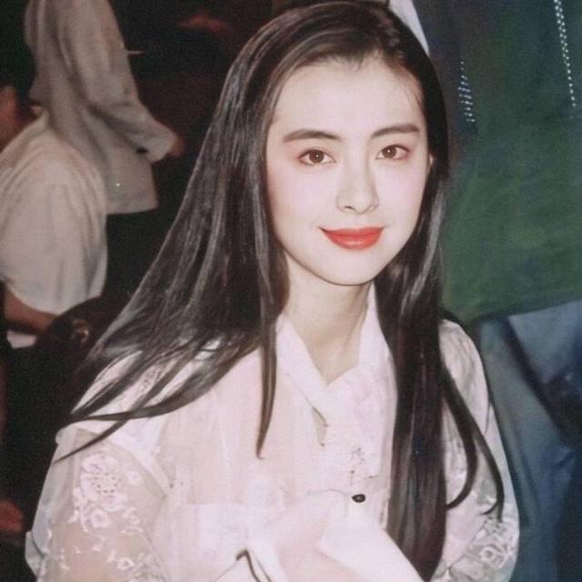 Mỹ nhân đẹp nhất Hong Kong Vương Tổ Hiền xuống sắc khó nhận-3