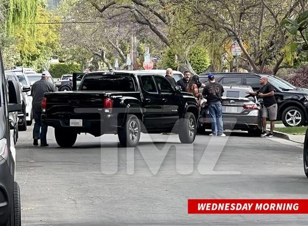 Đang du lịch cùng Rihanna, bạn trai bị bắt khẩn vì bắn người-1