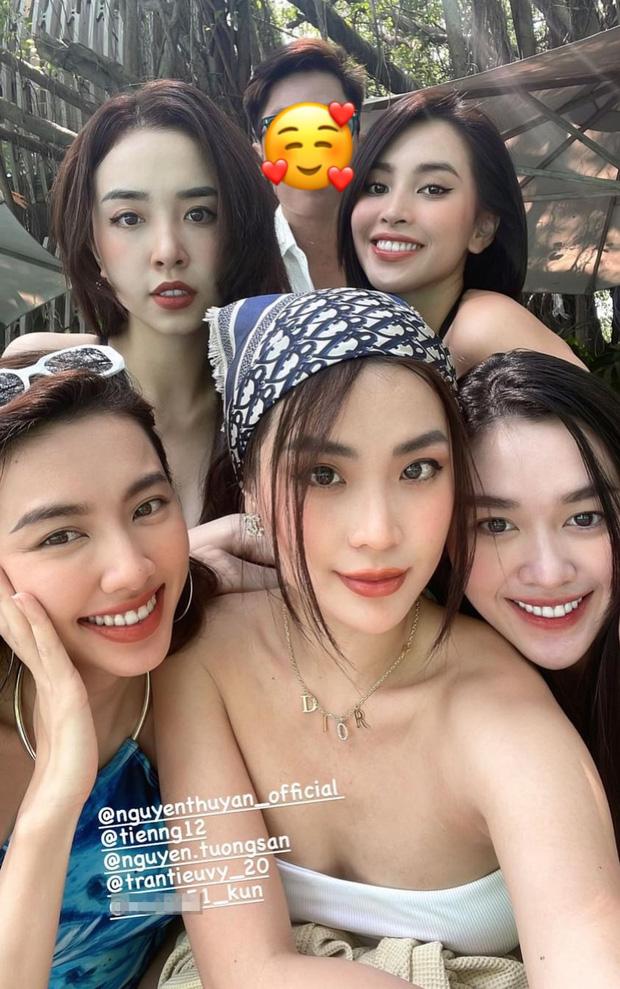 Hội bạn thân Hoa hậu Thùy Tiên đọ bikini: Tiểu Vy cháy nhất!-5