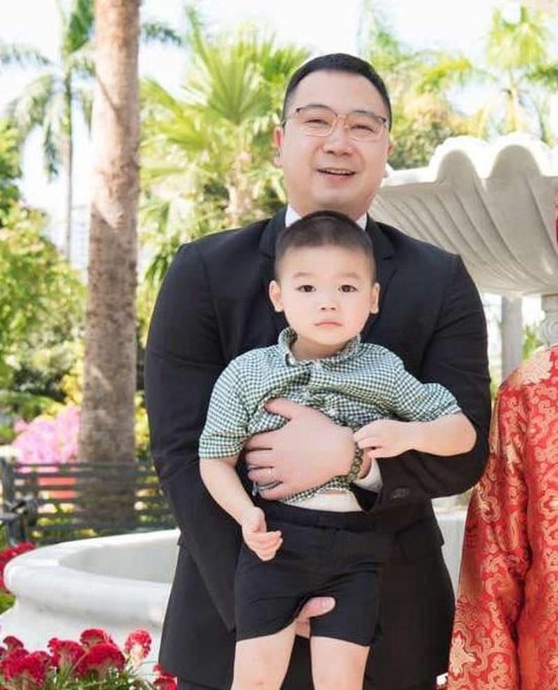 Quý tử Lan Khuê mới 2 tuổi đã tự mix đồ xịn như fashionista-1