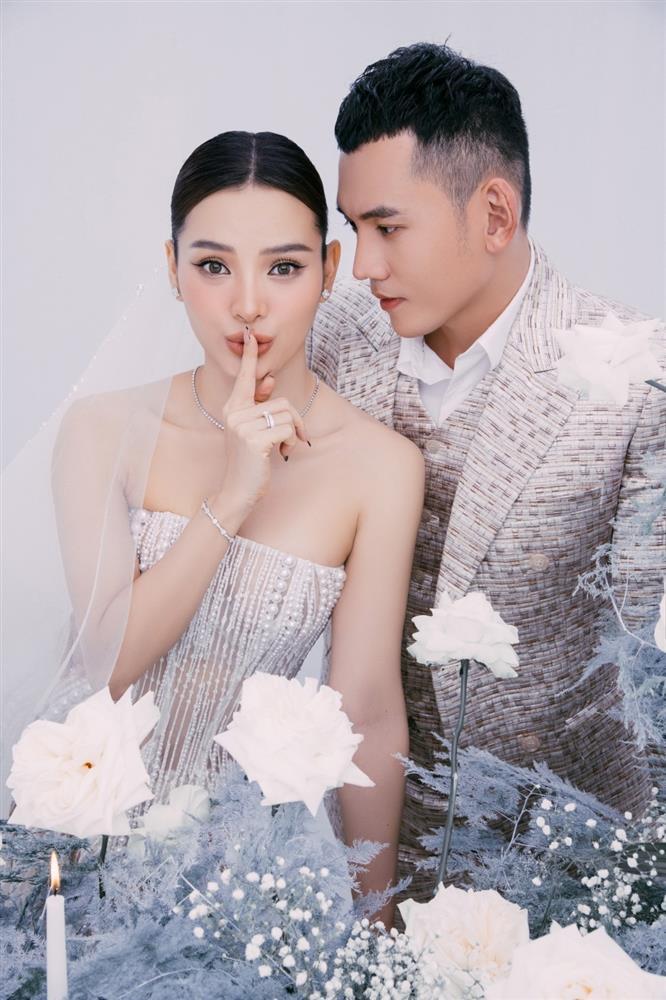 Photoshop gánh còng lưng ảnh cưới Phương Trinh Jolie-11