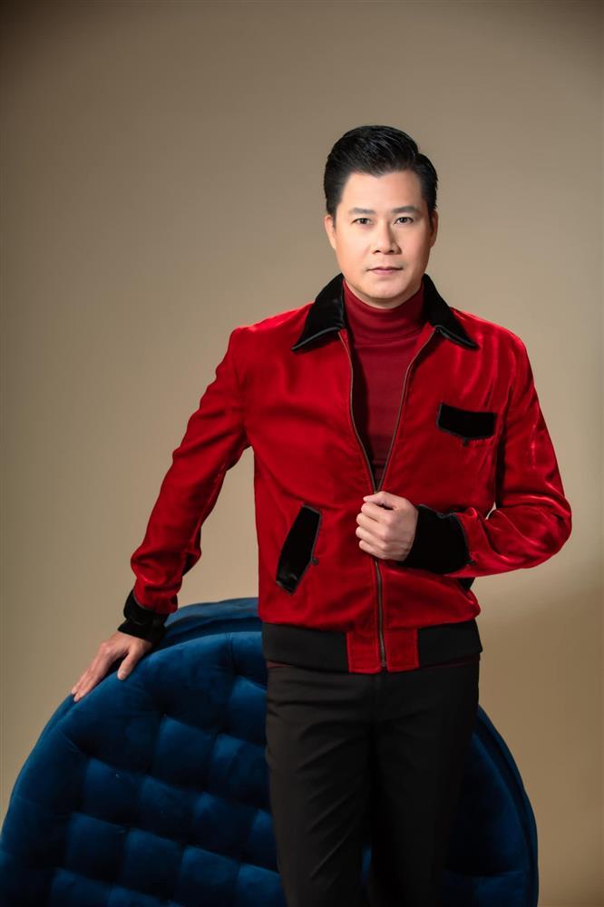 Ngoại hình cậu út nhà Phạm Hương khi tròn 9 tháng tuổi-11