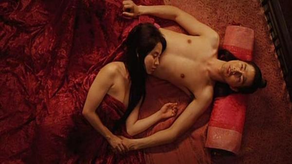 Hot Korean beauties in the movie: The holy face is daring and daring-2