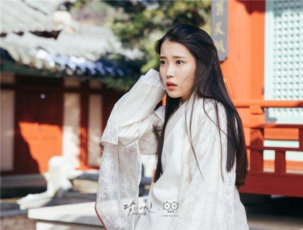 7 diễn viên dám thay đổi hình tượng: IU và Han So Hee khiến antifan phải ngậm miệng-1