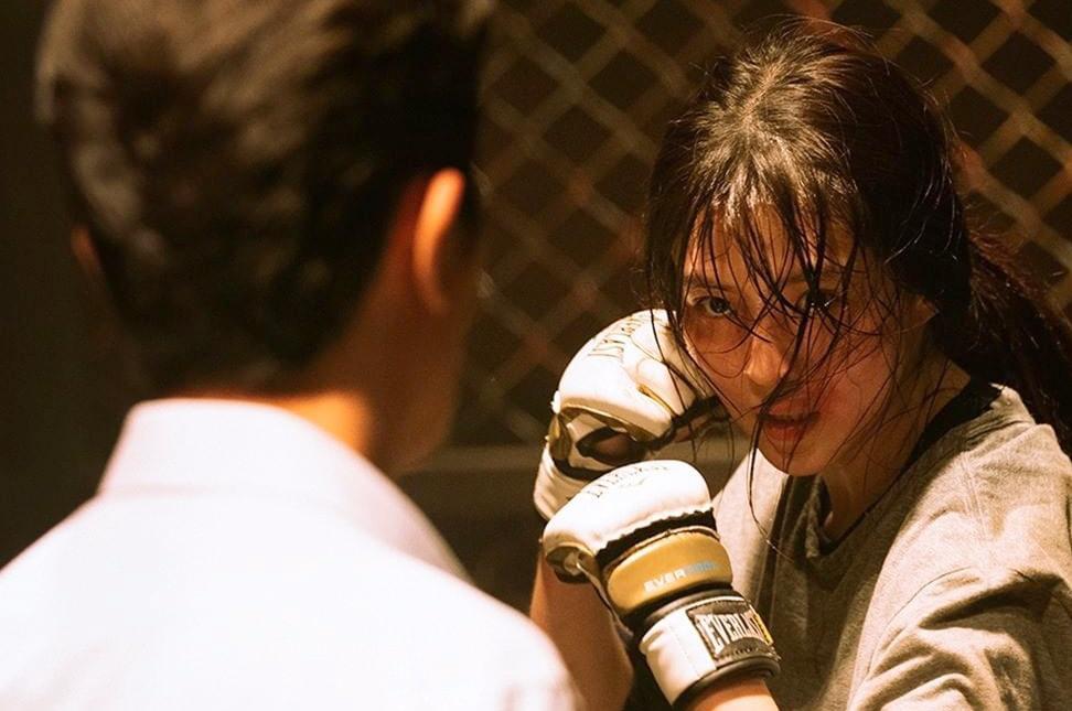 7 diễn viên dám thay đổi hình tượng: IU và Han So Hee khiến antifan phải ngậm miệng-6