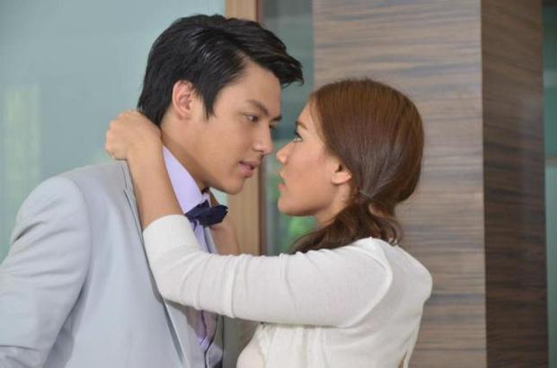 Chuyện phim giả tình thật của cặp đôi hot nhất Thái Lan lúc này-3