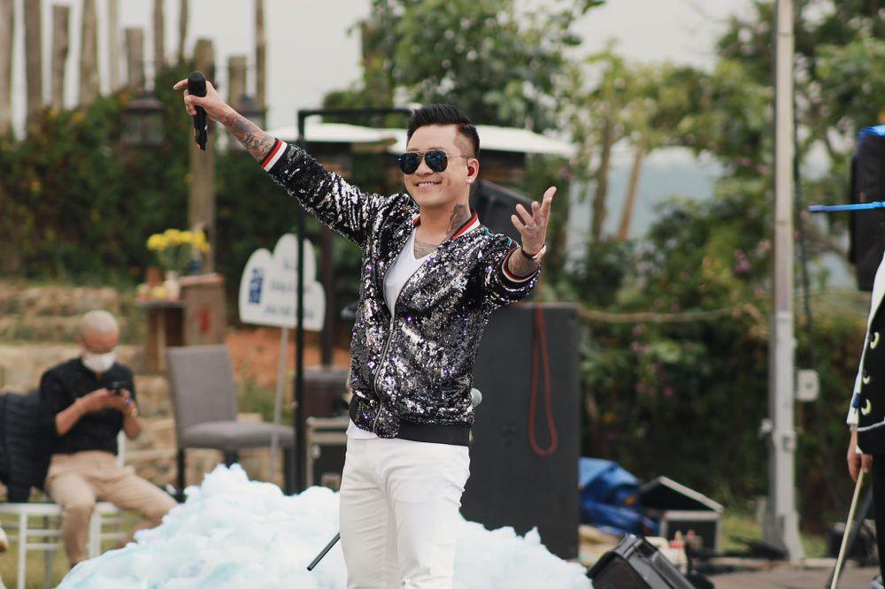 Tuấn Hưng hát hit đình đám, bị chê xuống dốc không phanh-3