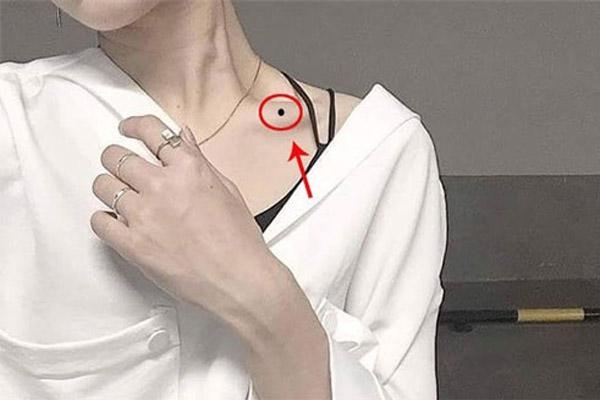 Vận số của một người có thể được nhìn thấy từ đường trán-3