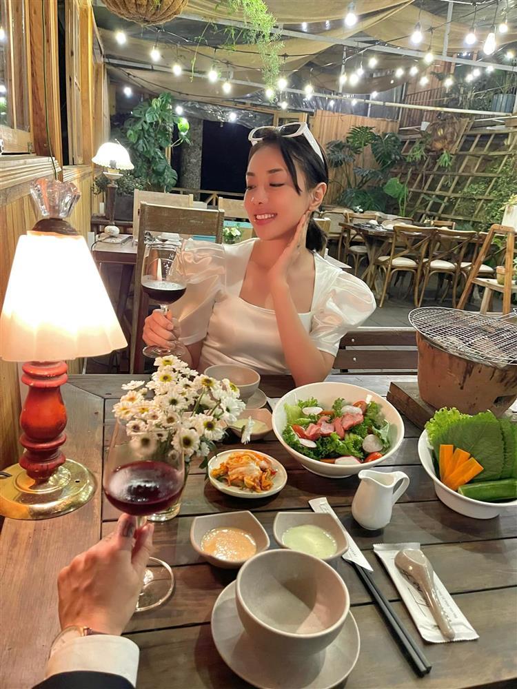 The rich husband loves to pamper runner-up Thanh Tu on his 6th birthday