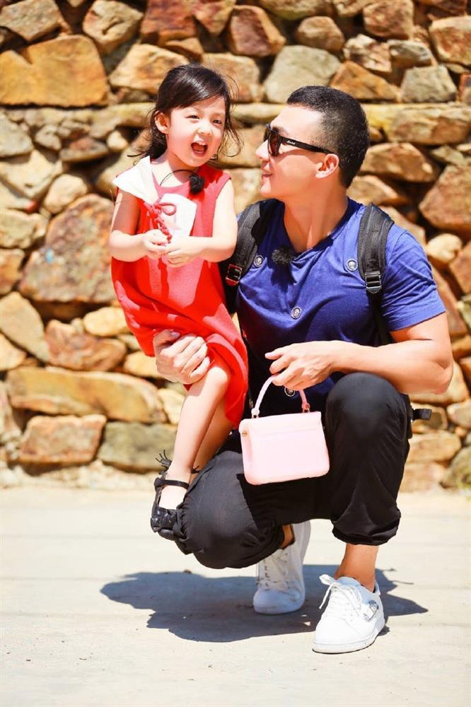 Ngôi sao hết thời trở thành nhân vật hot nhất Cbiz đầu 2022-6