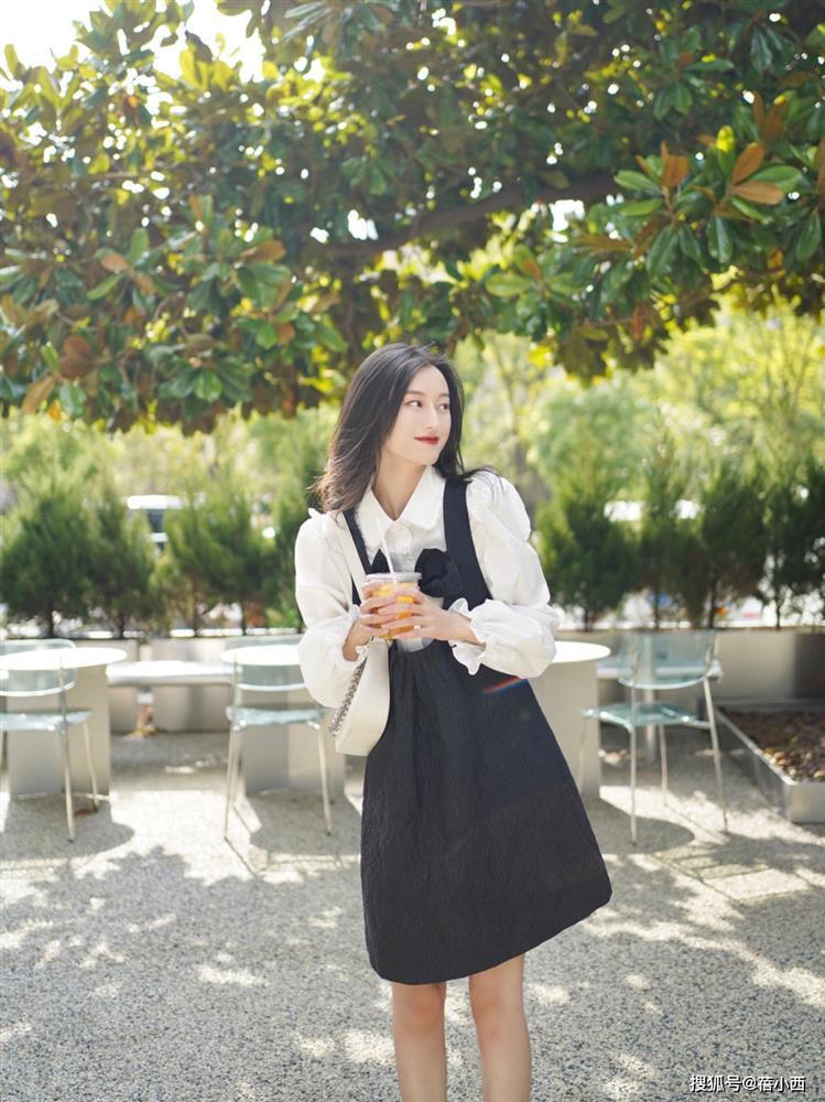 Đổi gió phong cách mùa hè với những item nhẹ nhàng nữ tính-7